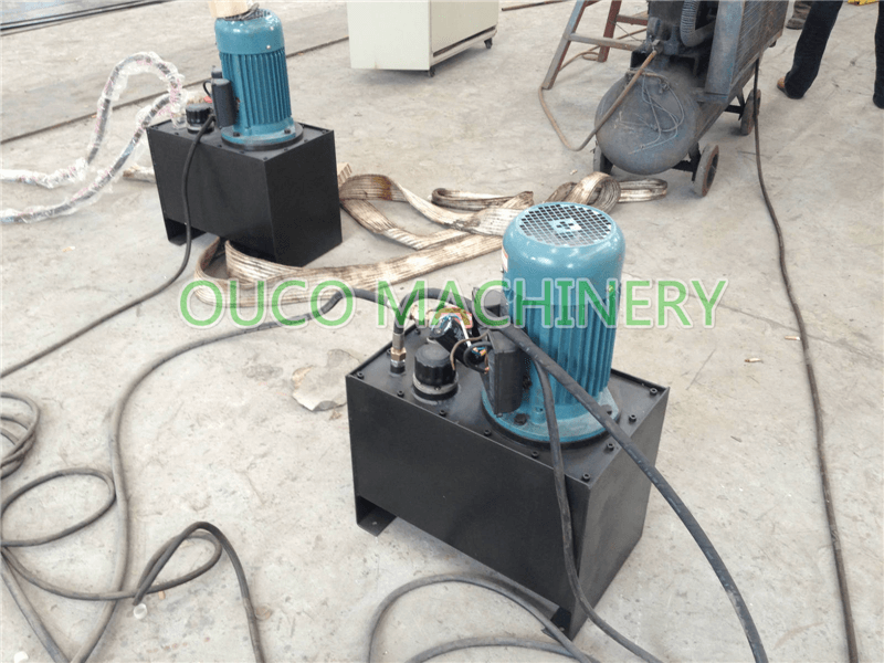 White Color 0.98T5M Hydraulic Marine Crane Telescopic Boom Boat Crane For Boat