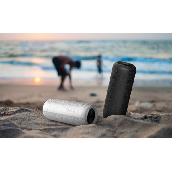Bass Bluetooth Outdoor Speakers TWS IPX7 Water Resistant 7.4V 2200mAh Battery