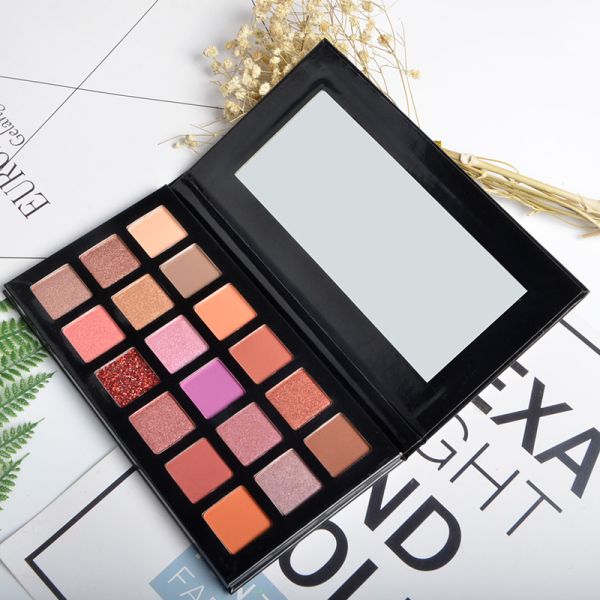 Humilous Eye Makeup Eyeshadow Pigment 18 Colors Soft Textures Longlasting