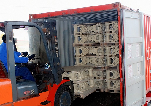 Cast iron parts, sand castings , pump body for automobiles, for forklift truck