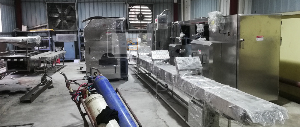 Automatic cone sleeving device Adjustable for different ice cream cone sleeve size