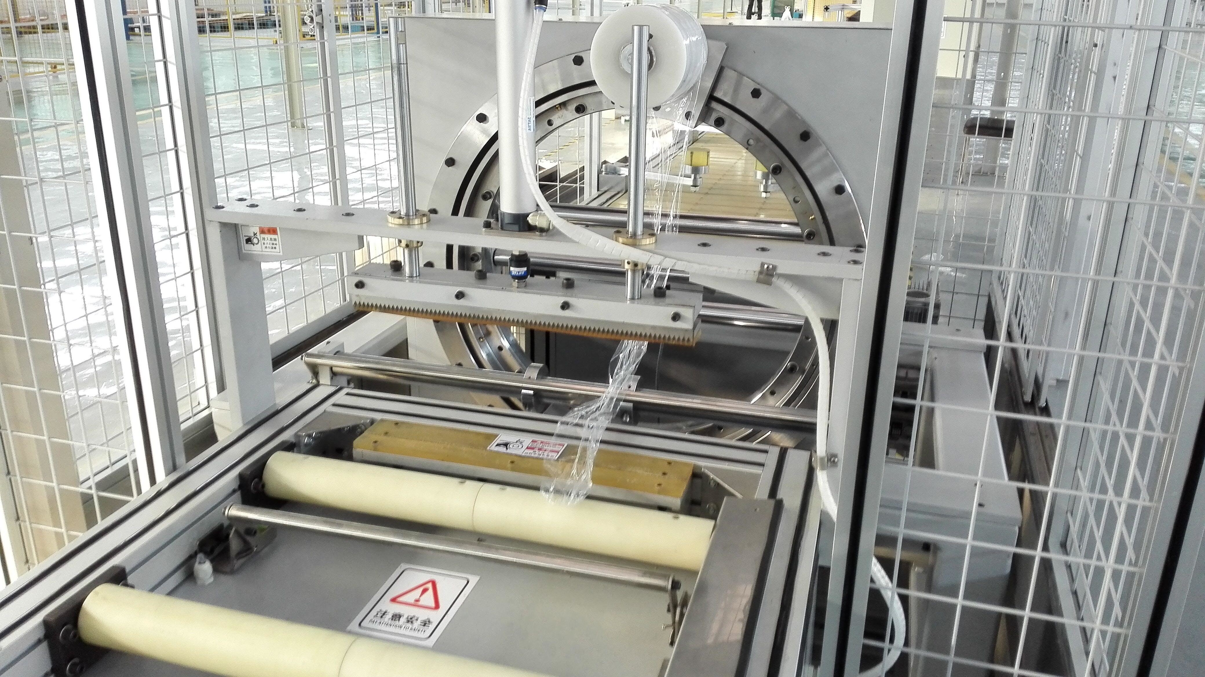 Busbar Packing machine for compact busbar trunking Systems packing