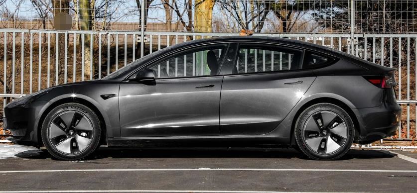 Tesla Model 3 Rear-Wheel Drive Best Midsize Car Electric 264 Horsepower