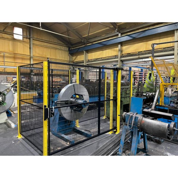 Designed for Quick Assembly and Worker Robot Safety Fence Protection Around Robotic Equipment