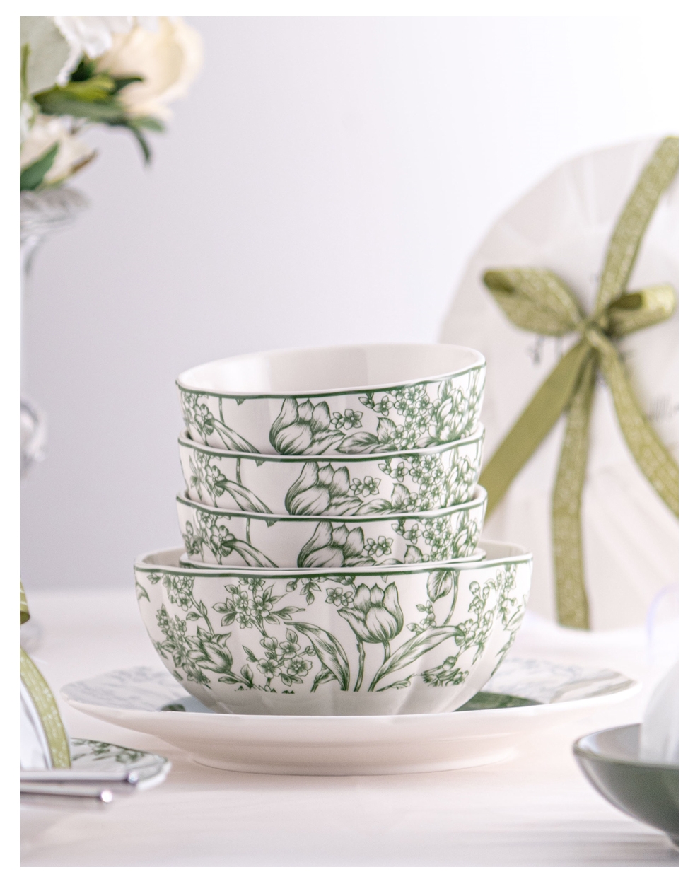 Green Floral Ceramic Plates Sets For 6 Users Exquisite Porcelain Utensils Included