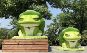 China Hyper Customized Creative Frog IP statues From China Status Factory on sale