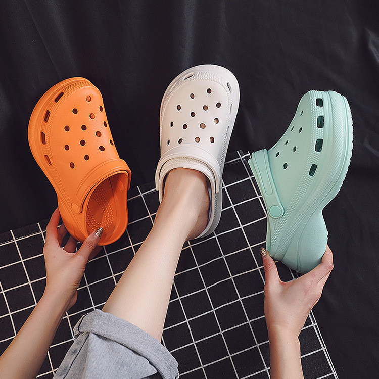 EUR40 Ladies Beach Slippers