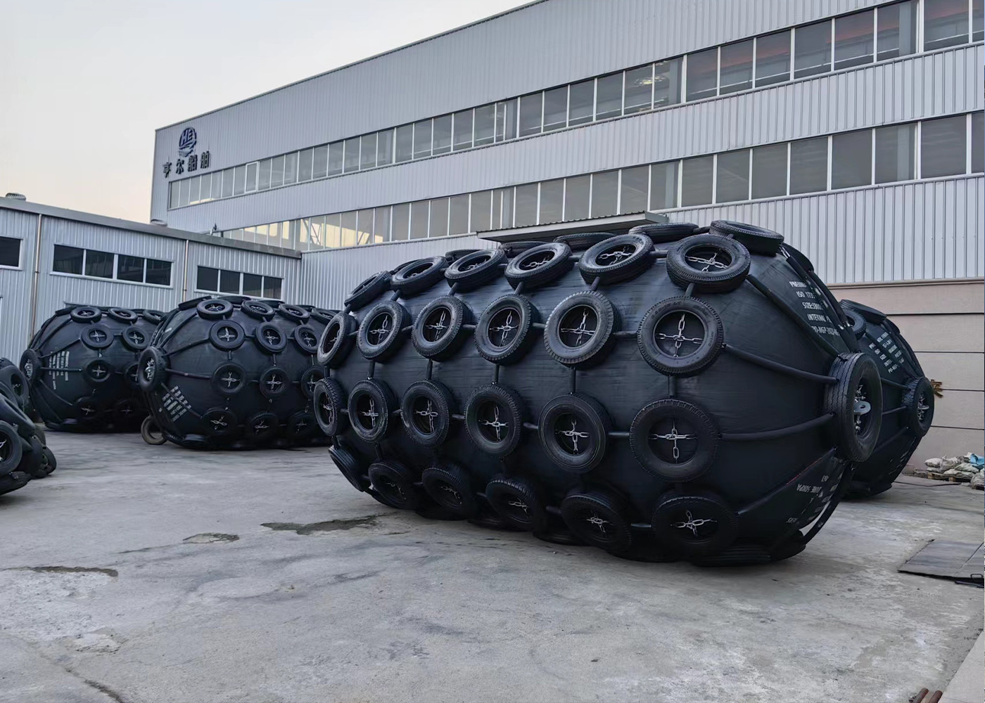3.3 Mx6.5 M Yokohama Type Fender Floating Pneumatic Rubber Fender