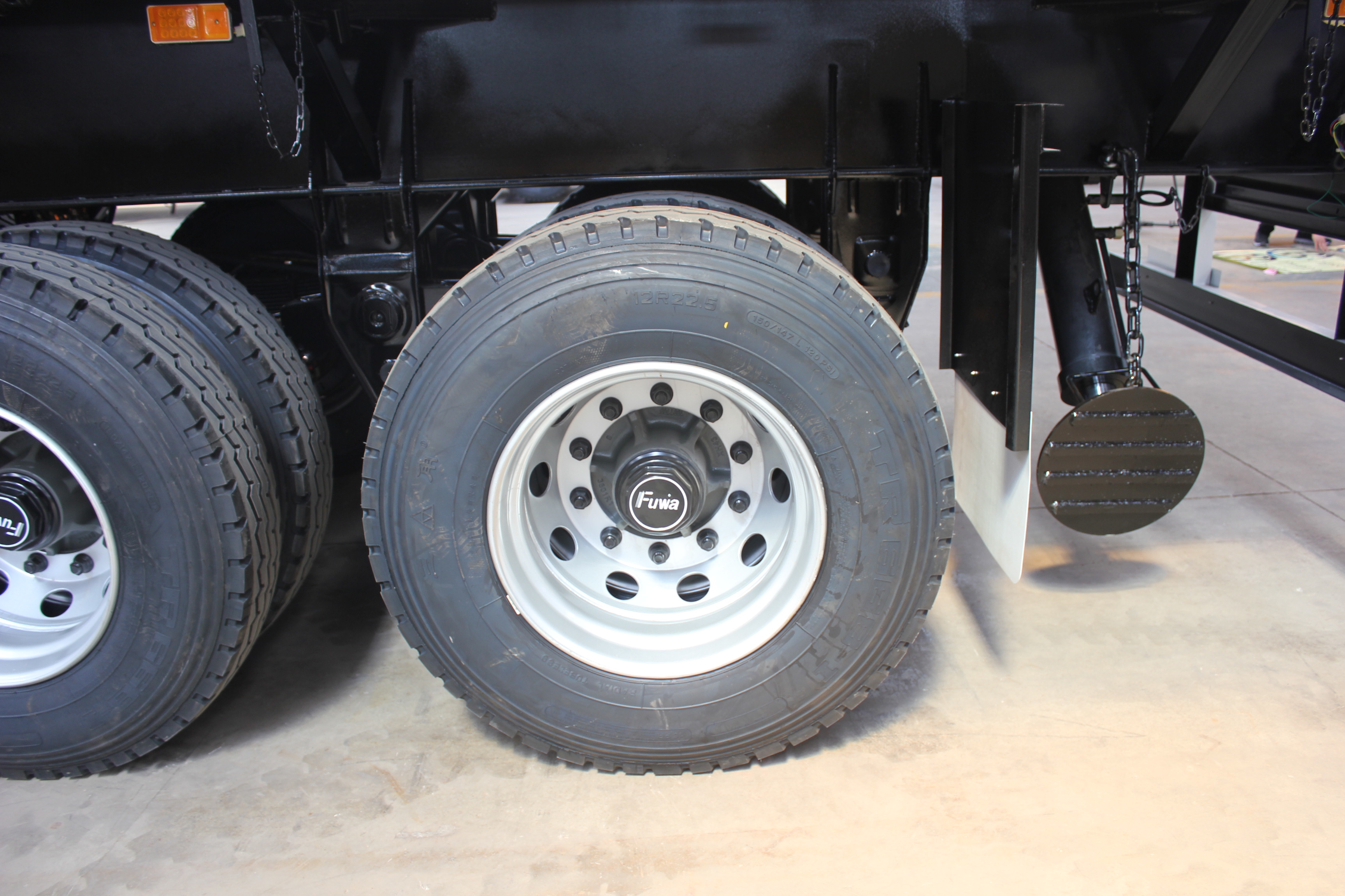 12000X2500X1500mm Low Bed Deck Dimension Dump Semi Trailer for Heavy Duty Transport