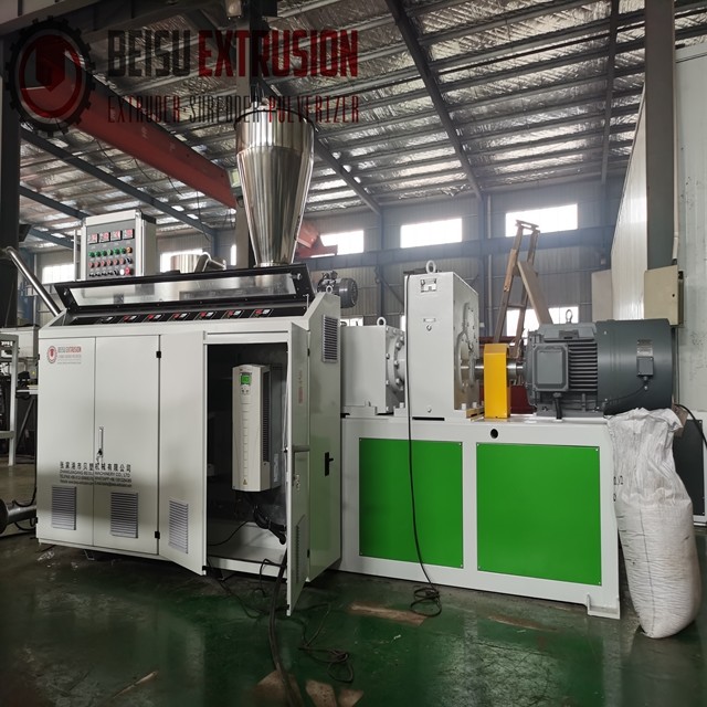 Plastic Recycling Transparent Soft Hard Granulating Machine Line For PVC Compounding