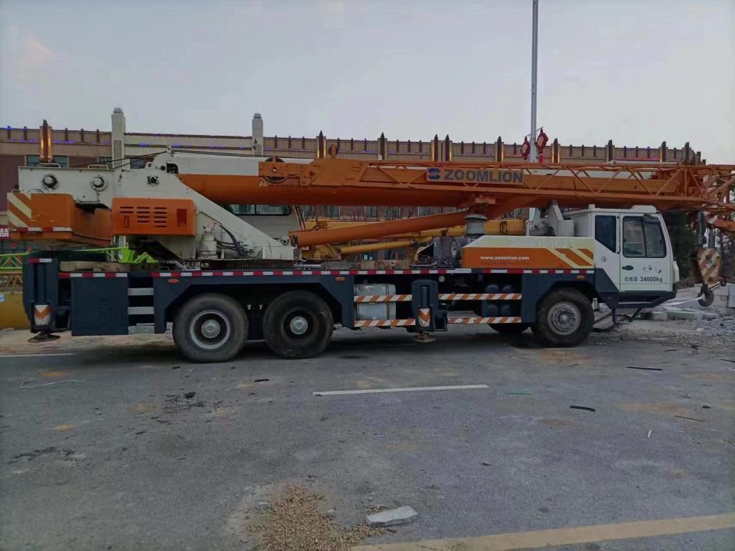 2013 Zoomlion Good Original Condition with Perfect Stable Work 35V5 35t Truck Crane Mobile Crane for Sale at Good Price