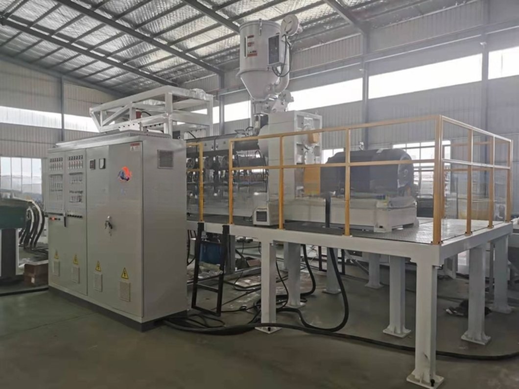 Plastic Sheet Extruder Machine / PP PS Theromofroming Sheet Roll Extrusion Machine