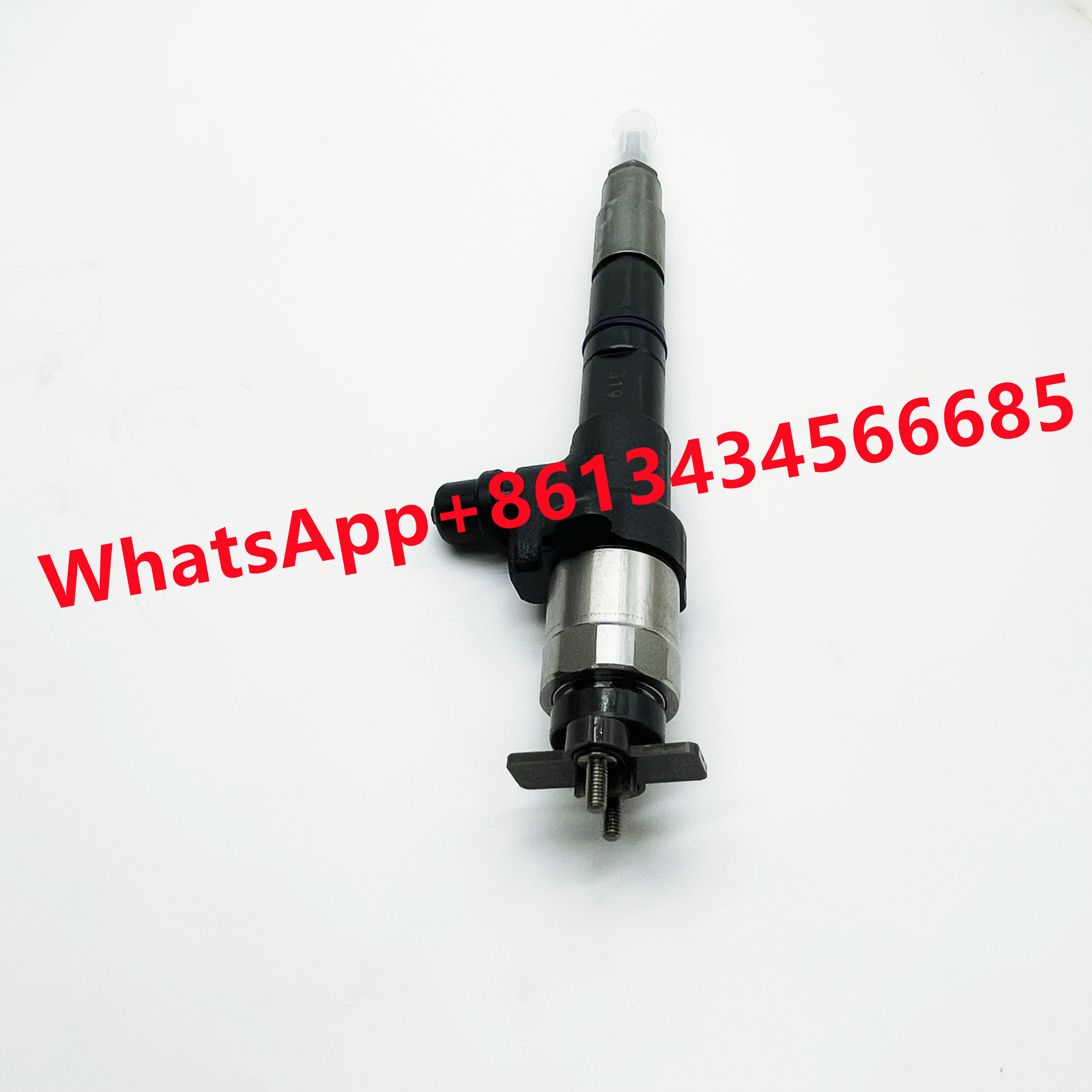 095000-6800 095000-6801 1J574-53051 Diesel Injector for Kubota Various V3800DI Engine Parts