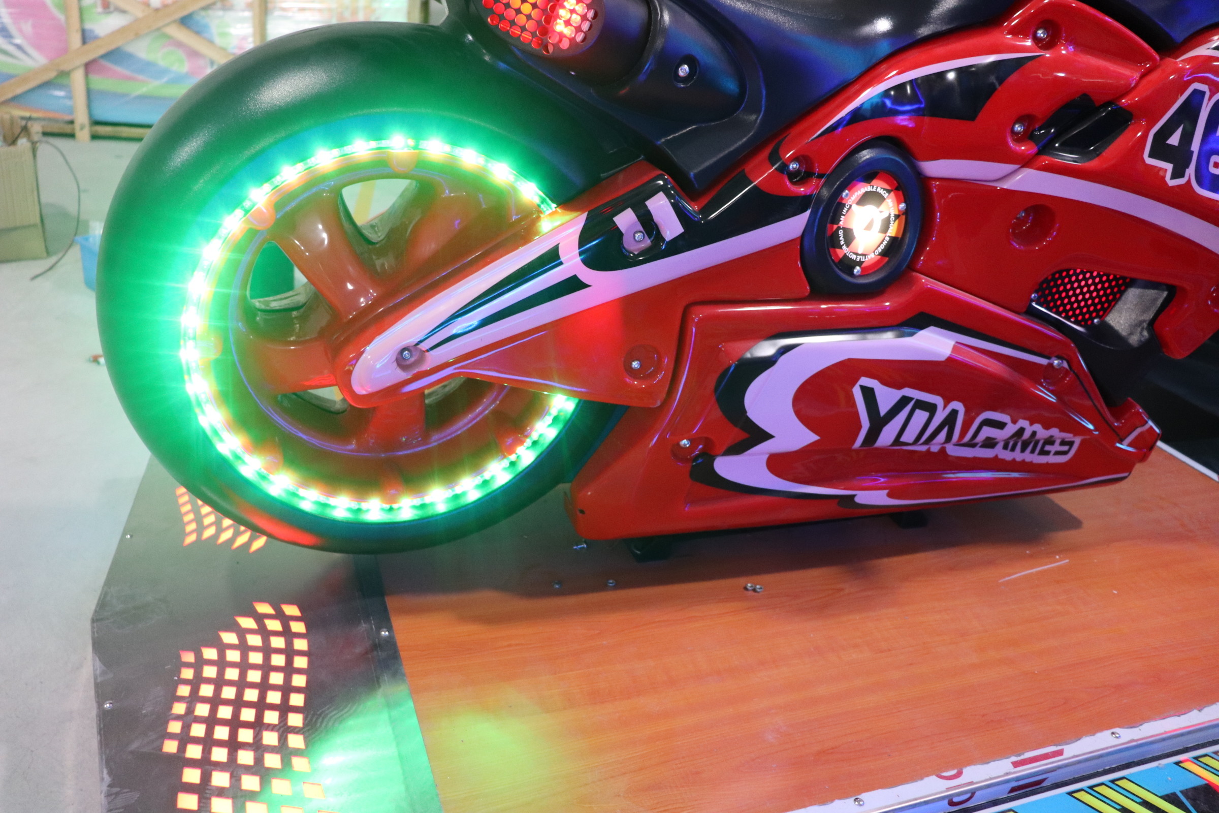 42 " LCD Super Motorbike Arcade Machine , Large Racing Game Simulator Machines