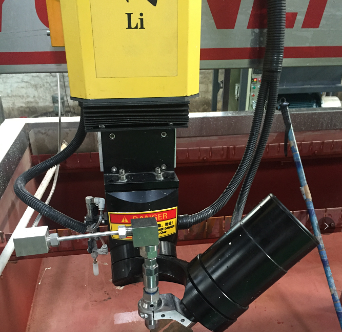 5 Axis 45 Degree Small Waterjet Cutting Machine Portable Waterjet Cutter