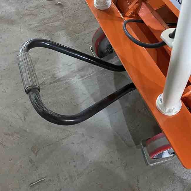 Portable 150kg Single Scissor Small Hydraulic Scissor Lift Max Height 29.72in