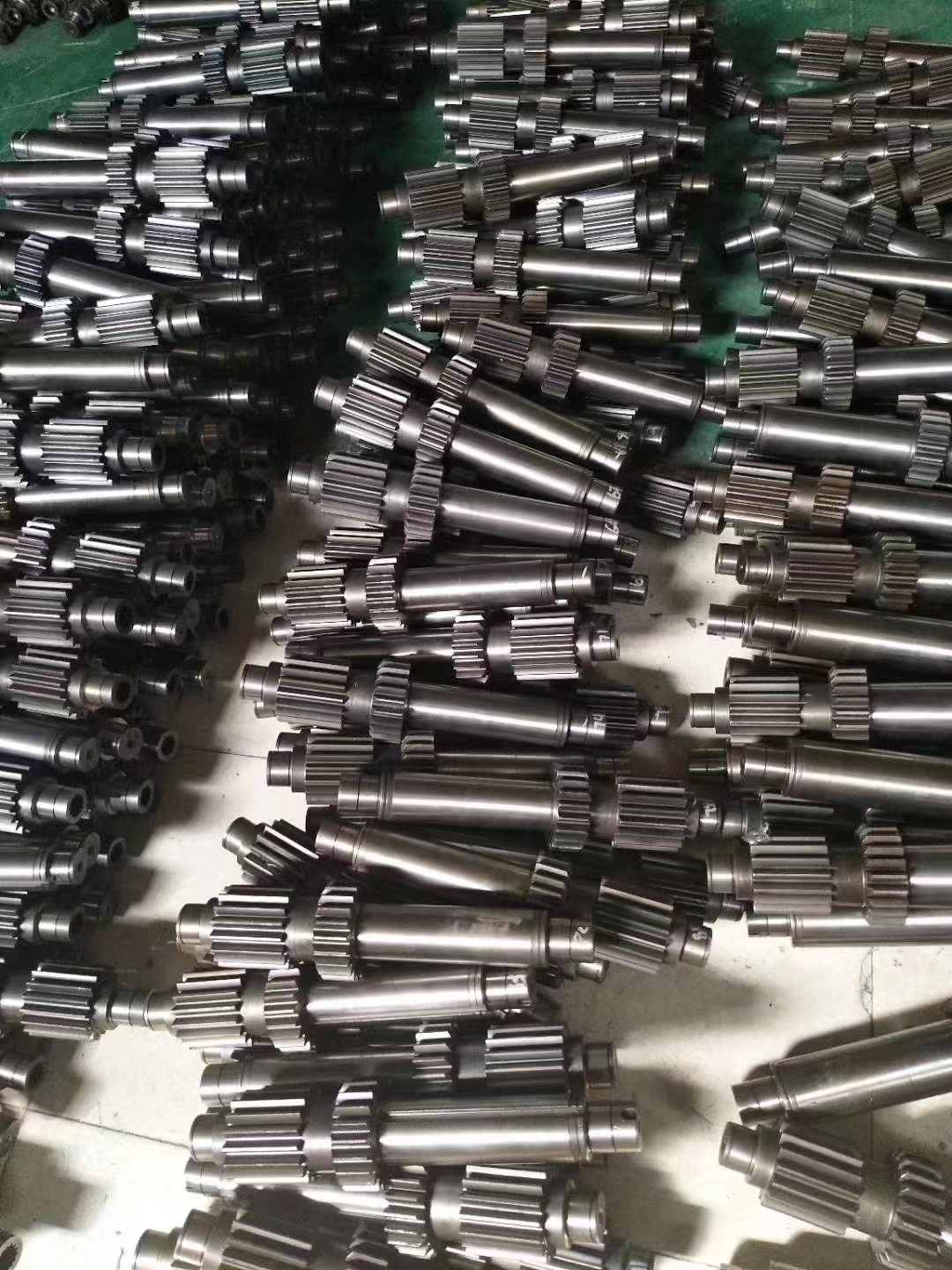 12JS200T-1701050 Quick Gearbox Transmission Intermediate Shaft Third Gear Teeth at 4KG