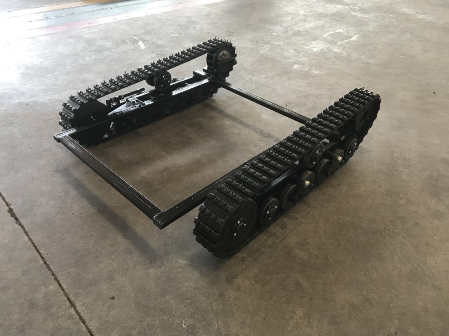 200kg Loading Rubber Track Platform