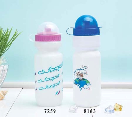 Collapsible football style water bottles for World Cup, plastic sport water bottle