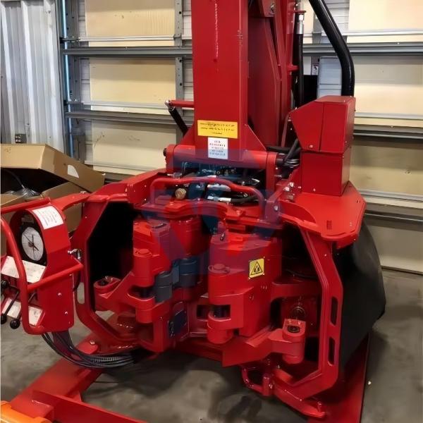 Oilfield Wellhead Equipment API 7K Compact And Powerful Iron Roughneck For Automated Drilling