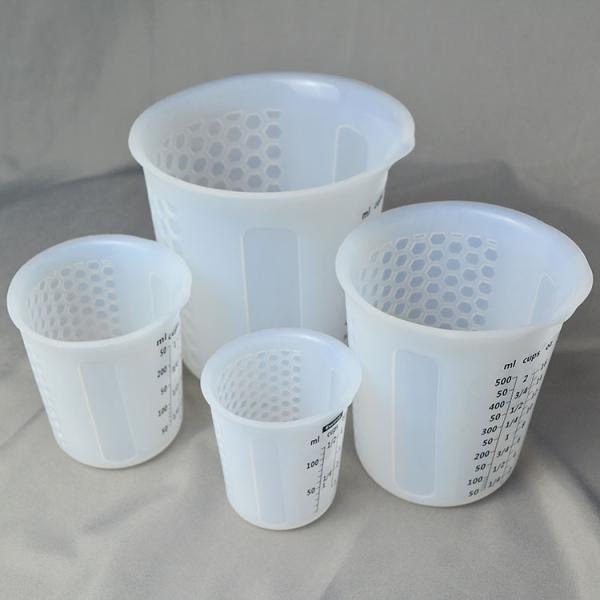 Heat Resistant Silicone Kitchen Tool Measuring Cups 500ml 16oz Custom Scale
