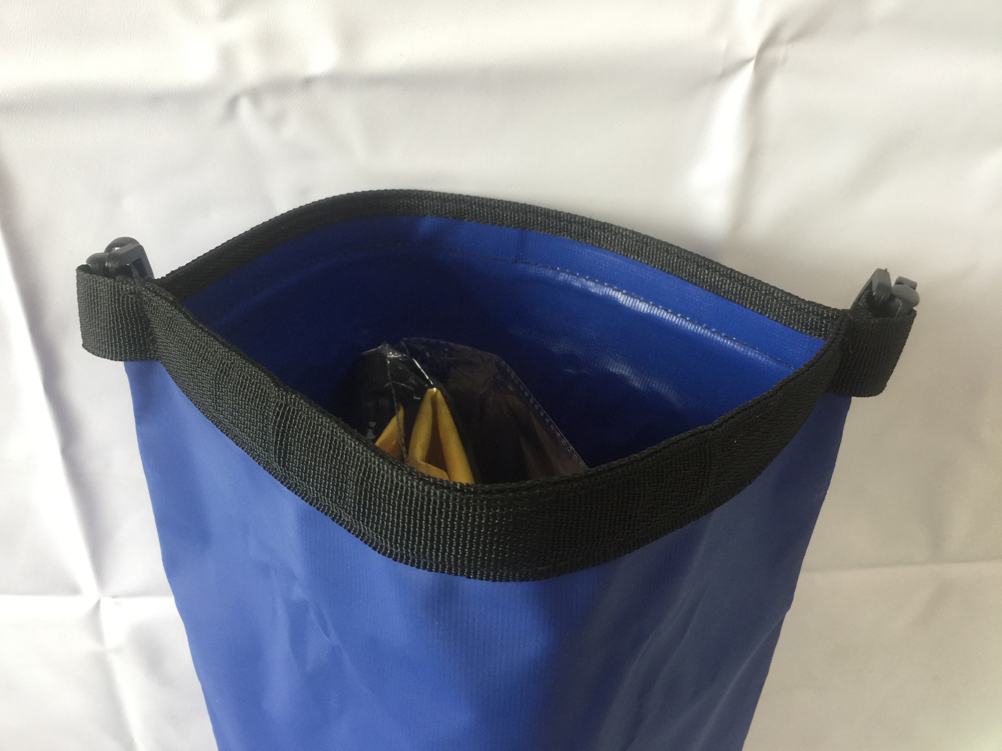 Customized Sport Waterproof Bag , Heat Seal Round Shape Double Waterproof Bag