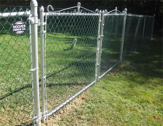 PVC Coating Twisted Barb 3 feets Diamond Wire Mesh Fence