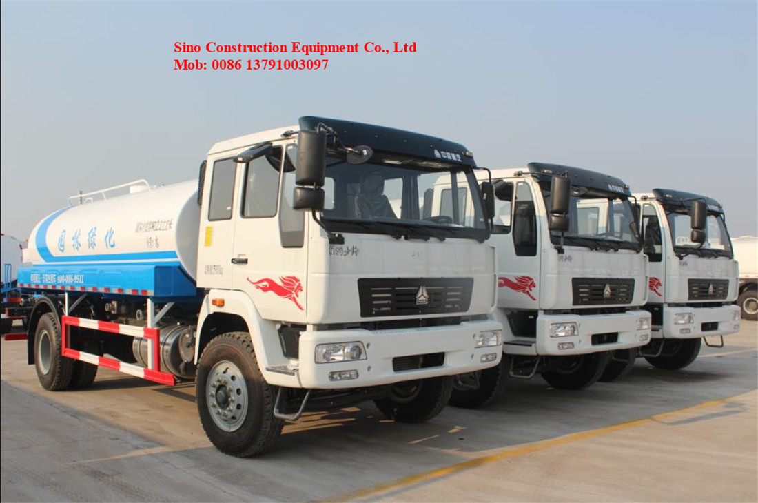 Sinotruk Howo 4x2 Liquid Tanker Truck 15000L Water Sprinkler Truck