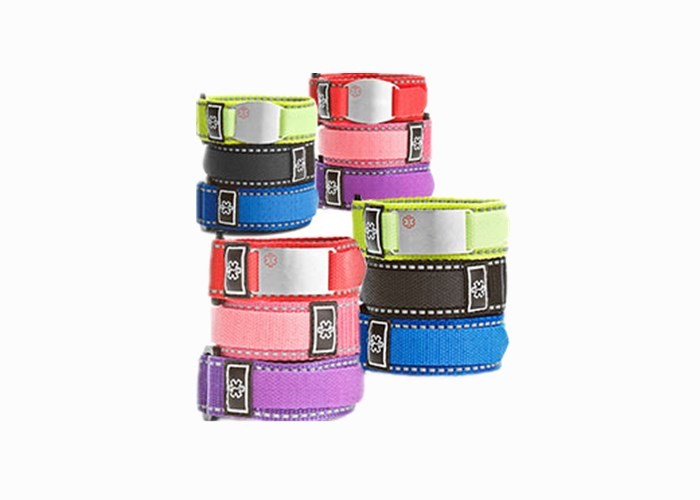 Unique Kids Sport ID Bracelet / Nylon ID Bracelet Color Customized With 3D Logo