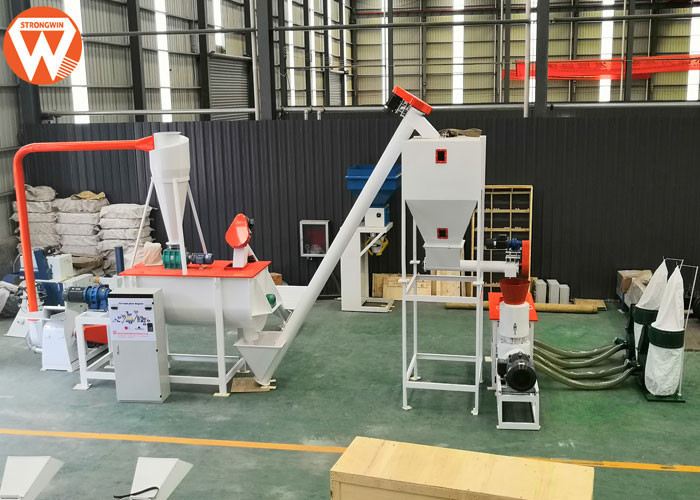 Quality Small Poultry Feed Processing Plant Roller Feed Pellet Machine 30KW wholesale