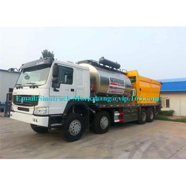 ZZ3317N4667D1 Road Maintenance Machinery , Fiber Asphalt Chip Seal Chip Sealer Machine