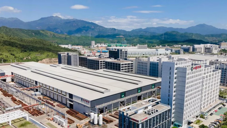 Painted Portal Rigid Frame Prefabricated Steel Structure Warehouse For Efficiency And Stability