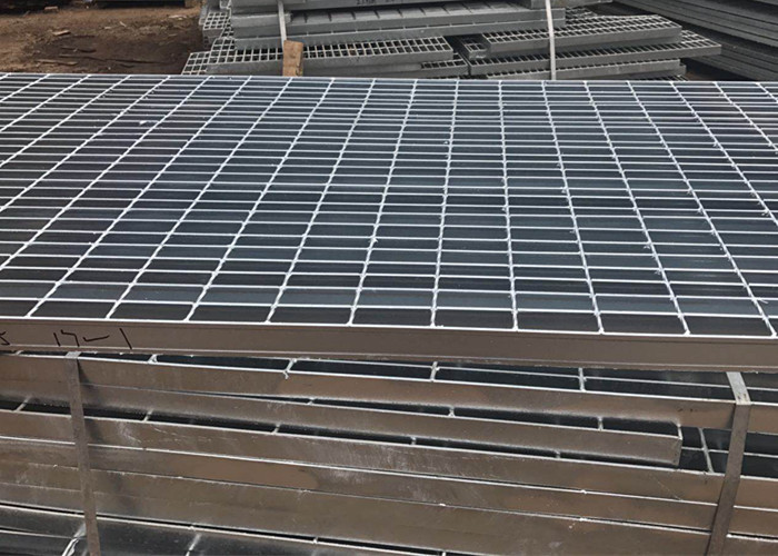 Industrial Engineering Building Materials Galvanized Serrated Grating Safety Steel Grid