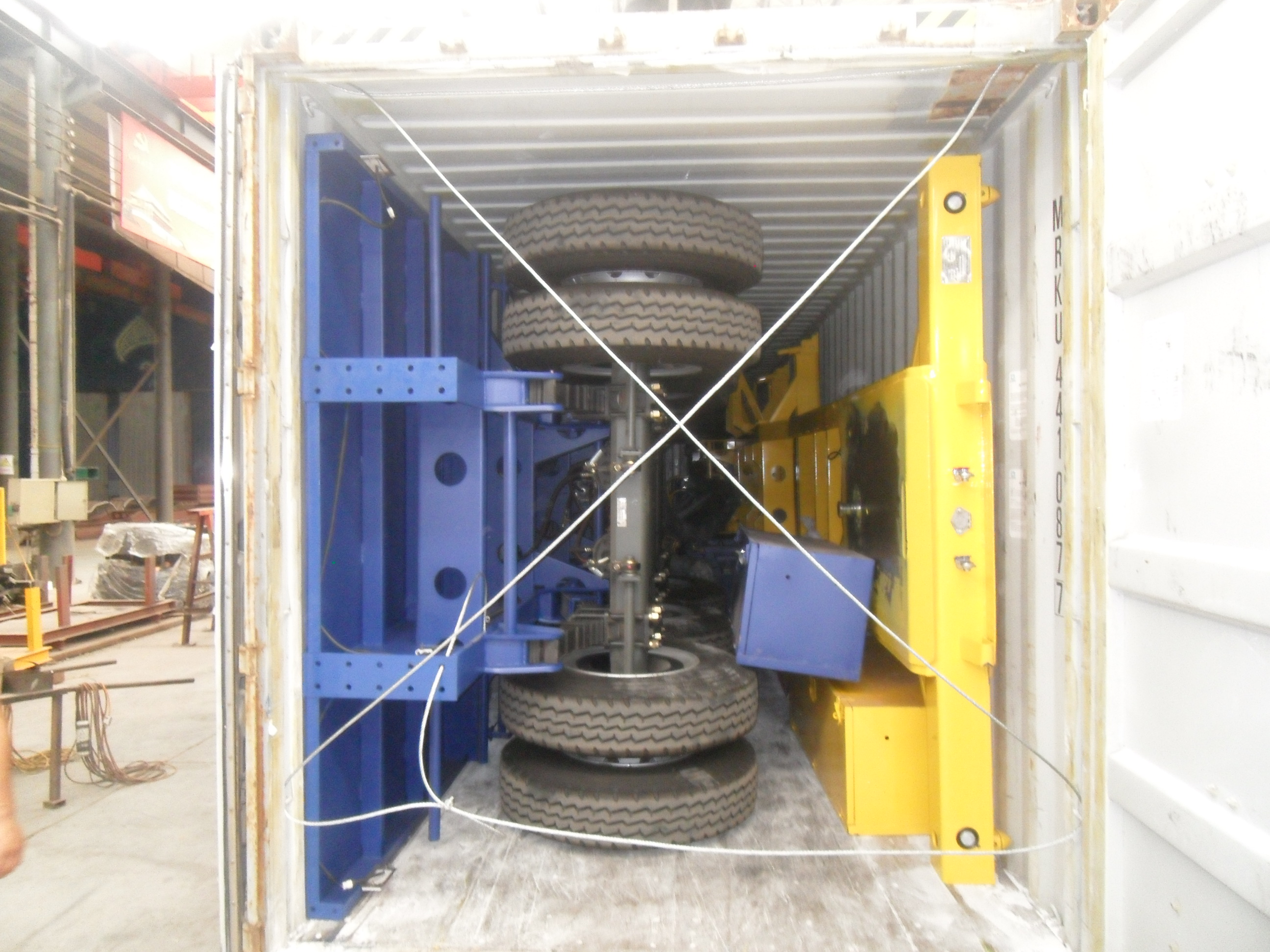 Multi Axles Skeleton Semi Trailer with 2''/3.5'' Bolt Type Kin Pin and 12R22.5 Tire