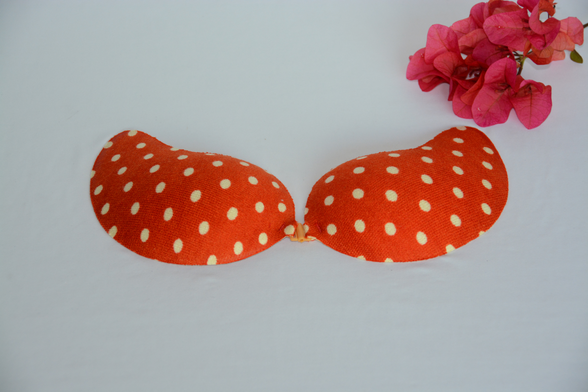 Buy cheap red spot seamless scale invisible mango bra from wholesalers