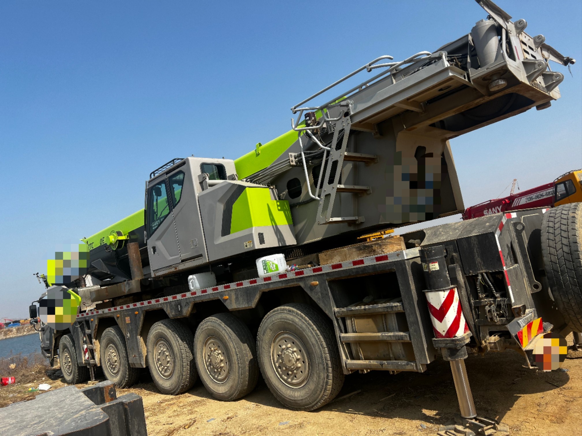 Zoomlion Lifting Equipment High Quality Construction Machinery Official Truck Crane Lift 200 Ton Mobile Crane