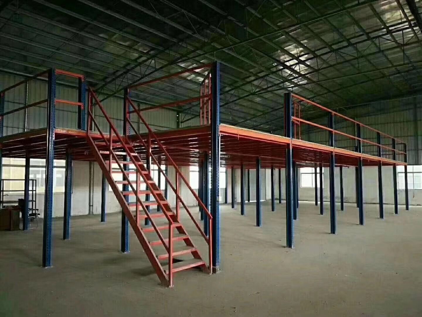 SGS Storage Mezzanine Platforms 2500KG Platform Steel Structure For Bicycle