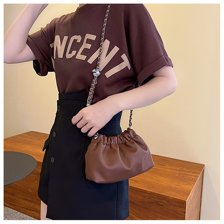 Advantage of Low MOQ Mix Models Genuine Leather Crossbody Bag for Daily Life in Grey
