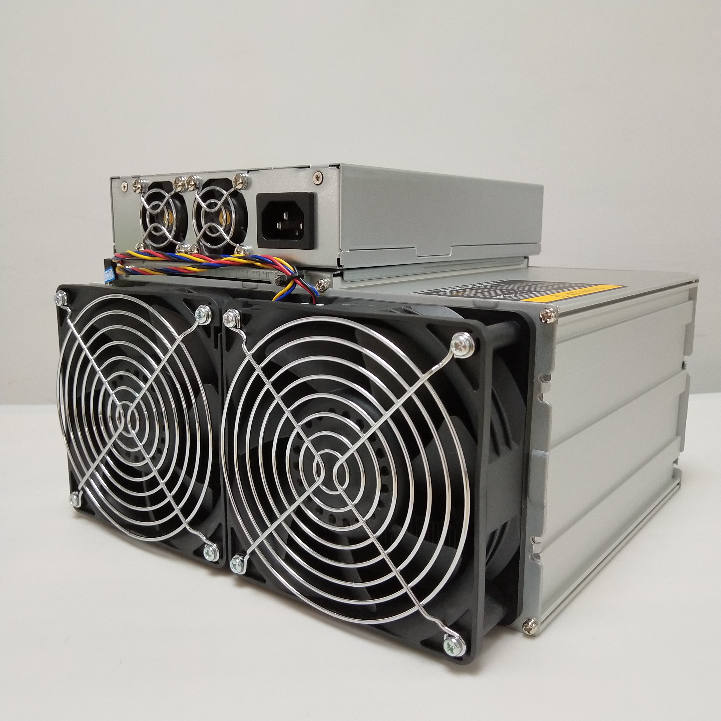 Machine For Ant S15 28Th/s 1596W In Stock Second-Hand