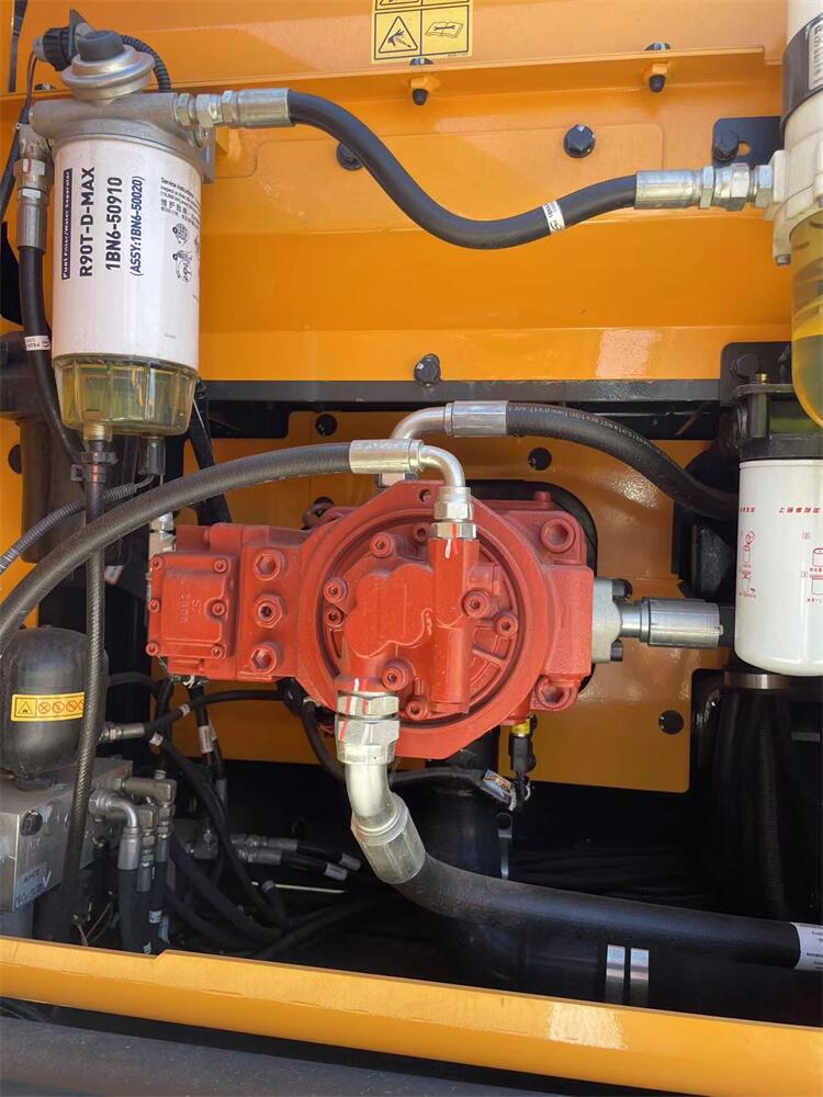 Used Hyundai HX220S HX220L 22T Crawler Excavator in Shanghai Moving Type Crawler Chain