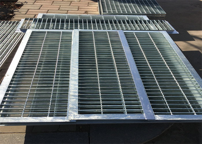 Heavy Duty Galvanized Metal Serrated Drainage Covers Steel Grating Drain Grate