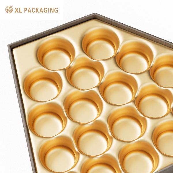 Custom Diamond-Shaped 18Pcs Chocolate Box with Luxury Gold Food Tray for Premium Chocolate Packaging