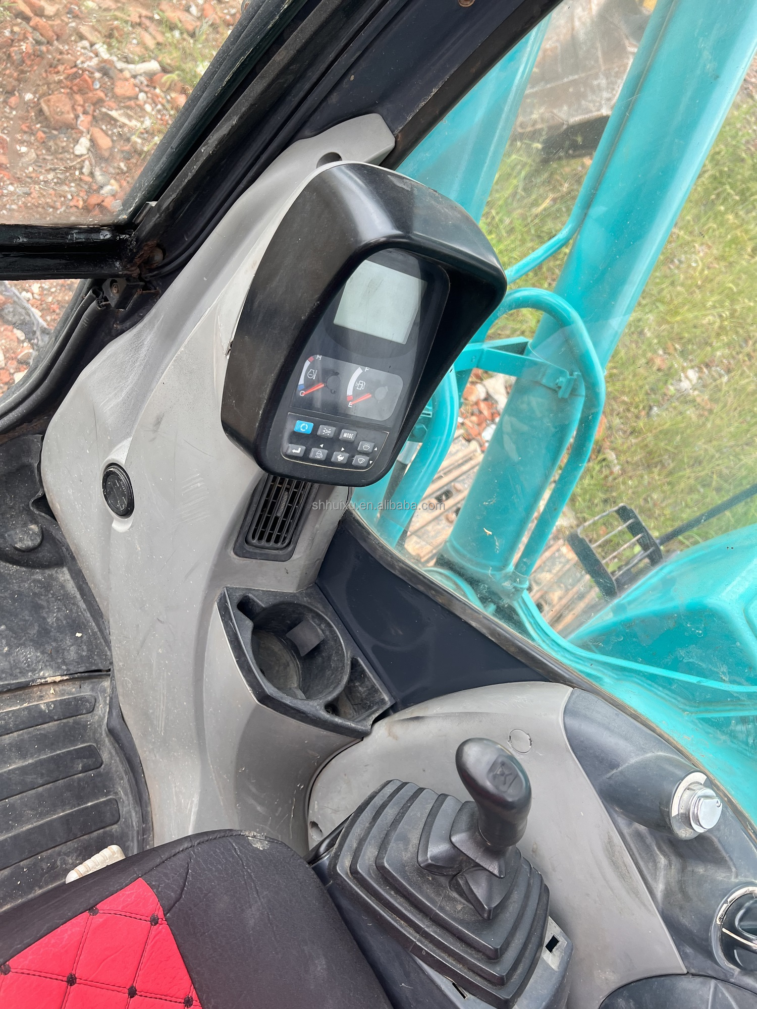 Used Excavator Kobelco Sk200 hot selling product SECOND HAND KOBELCO SK200 ON SALE