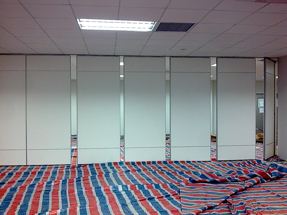 Conference Room Acoustic Folding Movable Partition Walls 85 mm Thickness