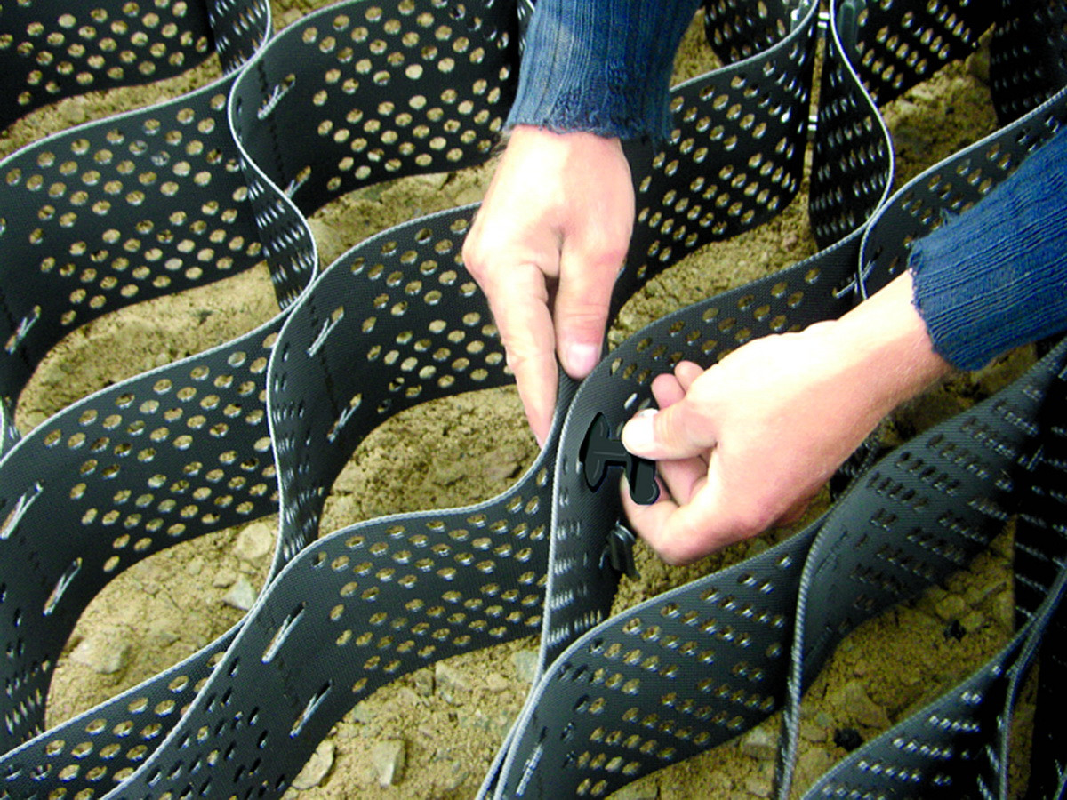 HDPE Honeycomb Grid Erosion Control Geocell Retaining Wall Stabilizer For Driveway Gravel