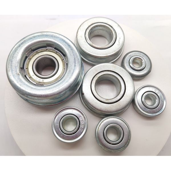 Small Flanged Stamped Ball Conveyor Roller Bearings 6001 ZZ