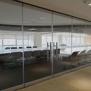 China Frameless Glass Office Furniture Partitions Operable Walls For Conference Room on sale