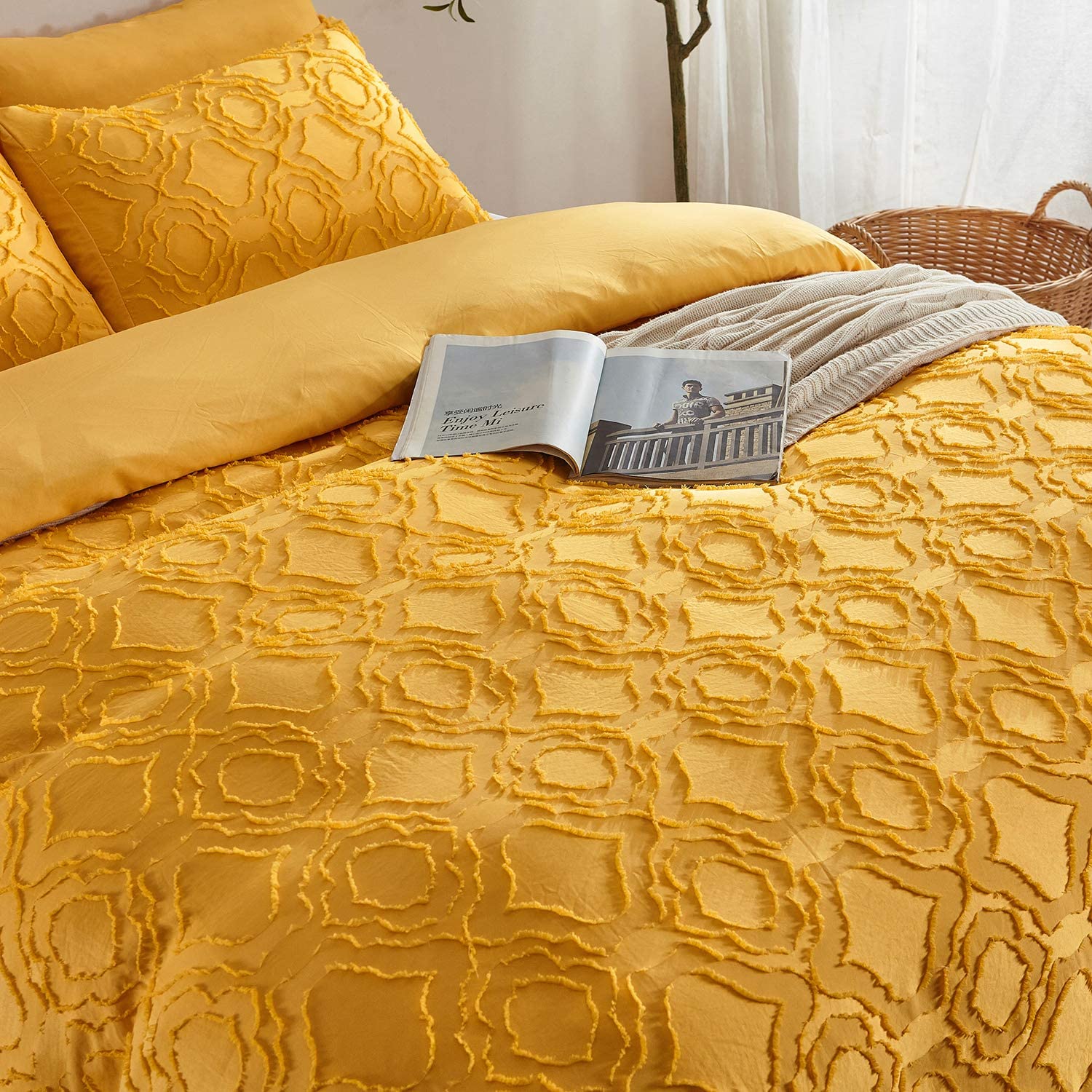 Hotel 100% Cotton Embroidered Duvet Cover Bedding Set 4 Piece with 40 Fabric Count