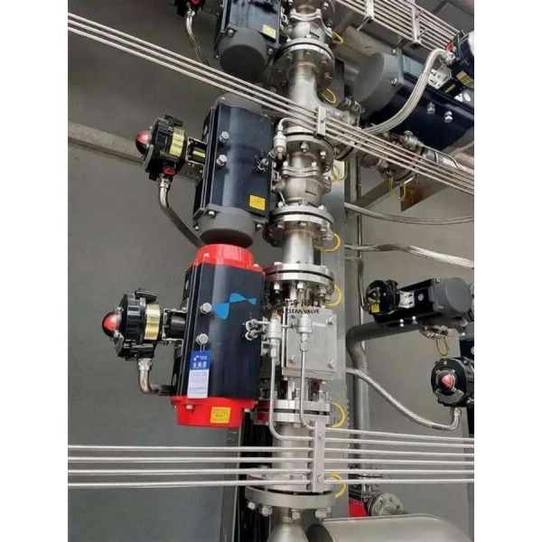 CF8 Stainless Steel Vertical Lift Check Valve PN16 Flanged Non Return Valve DN25-DN200 for Steam Water Oil Chemical Pipeline