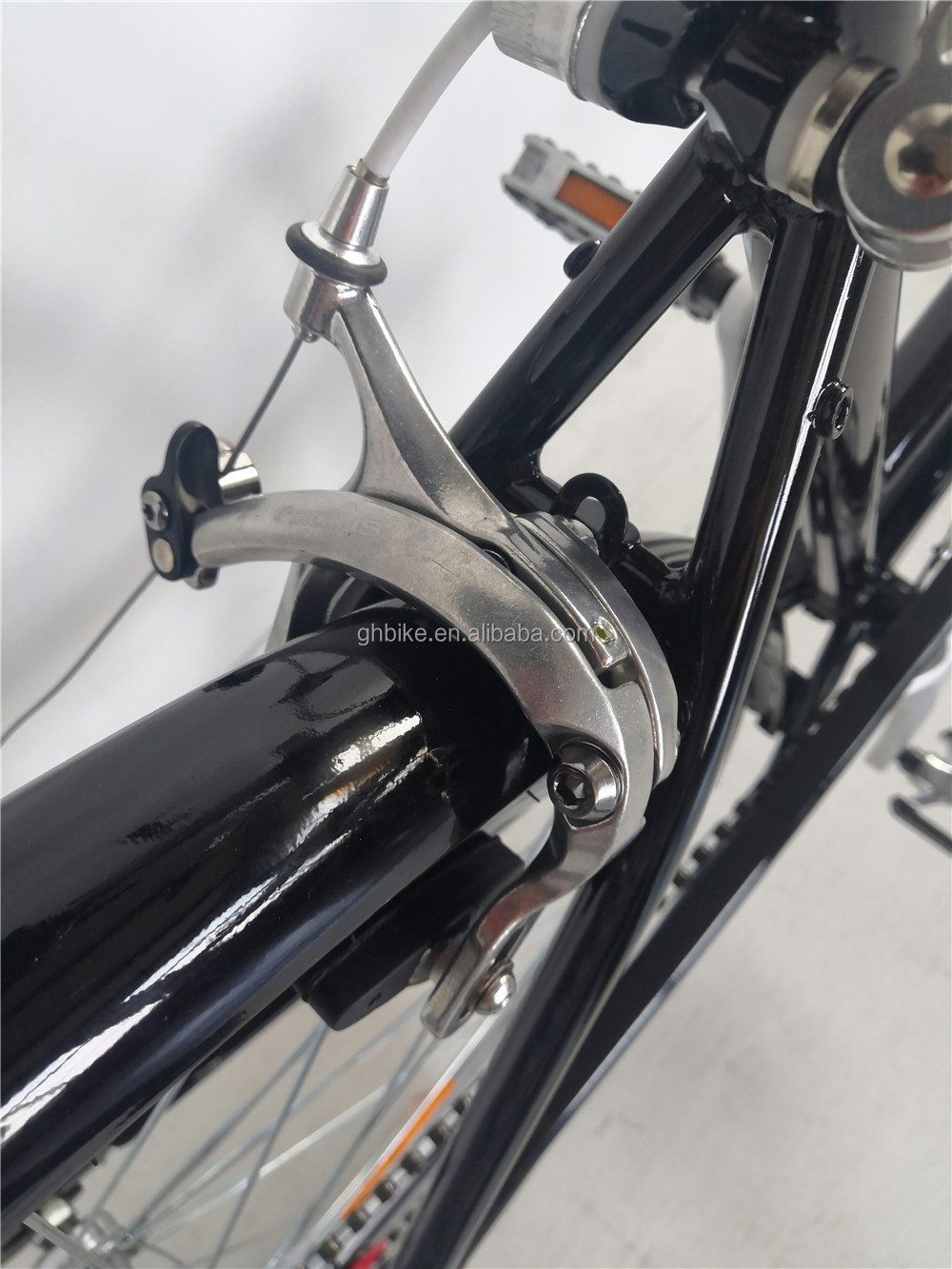 6 Speed Gears and Aluminum Pedal City Ladies Bicycle for Buyers